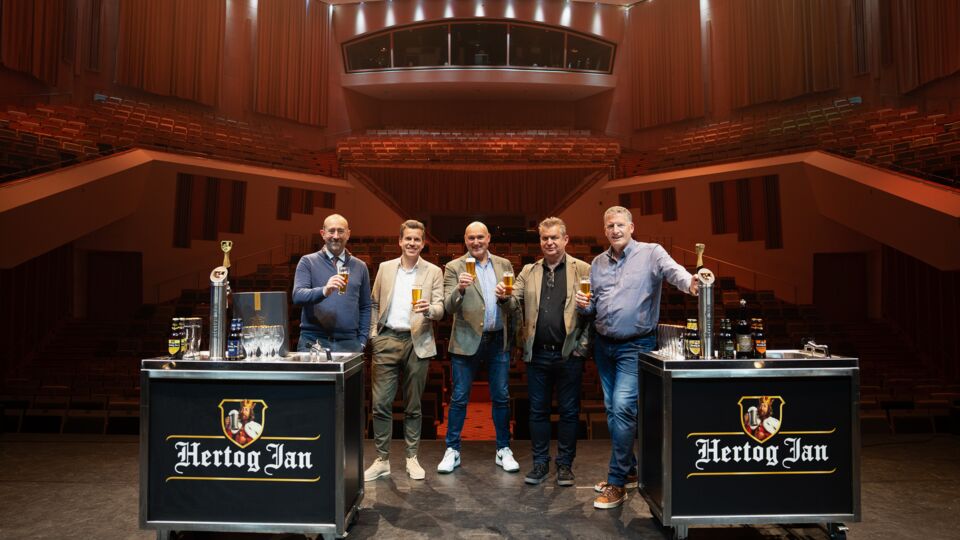 Persmoment Hertog Jan zaal Muziekgebouw Eindhoven