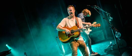 Niels Geusebroek sings Coldplay