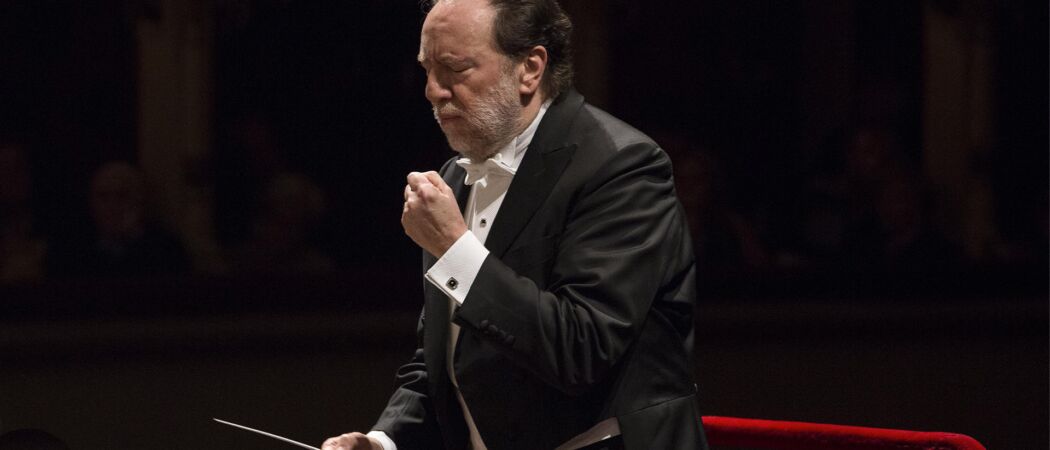 Famous Dirigent Zo weet een orkest precies wat een dirigent bedoelt! - MgE ...