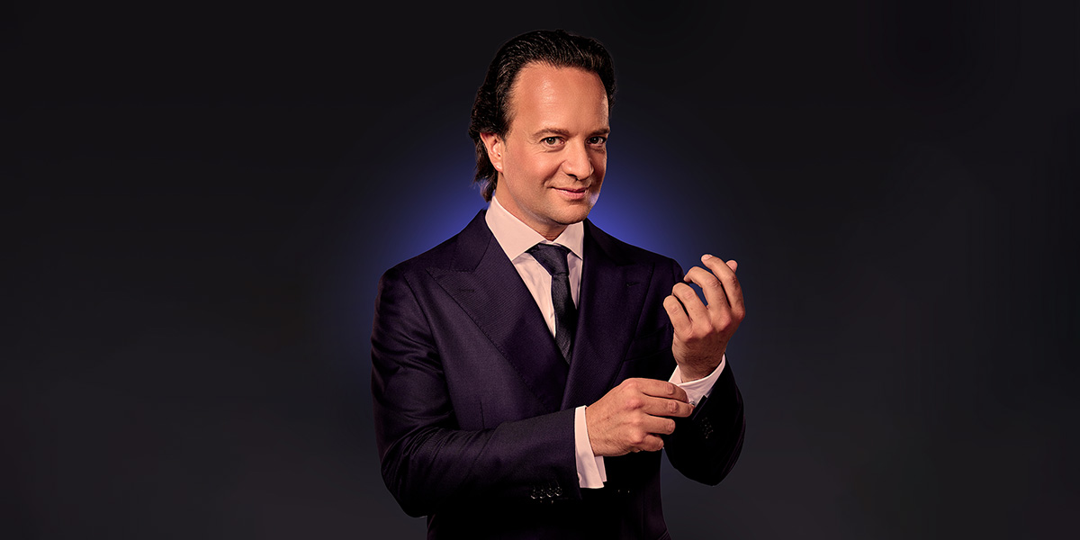 A Tribute to Julio Iglesias