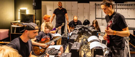 Metal Gitaarorkest – Guitar Convention